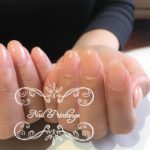 ツヤプルなシンプルネイル。