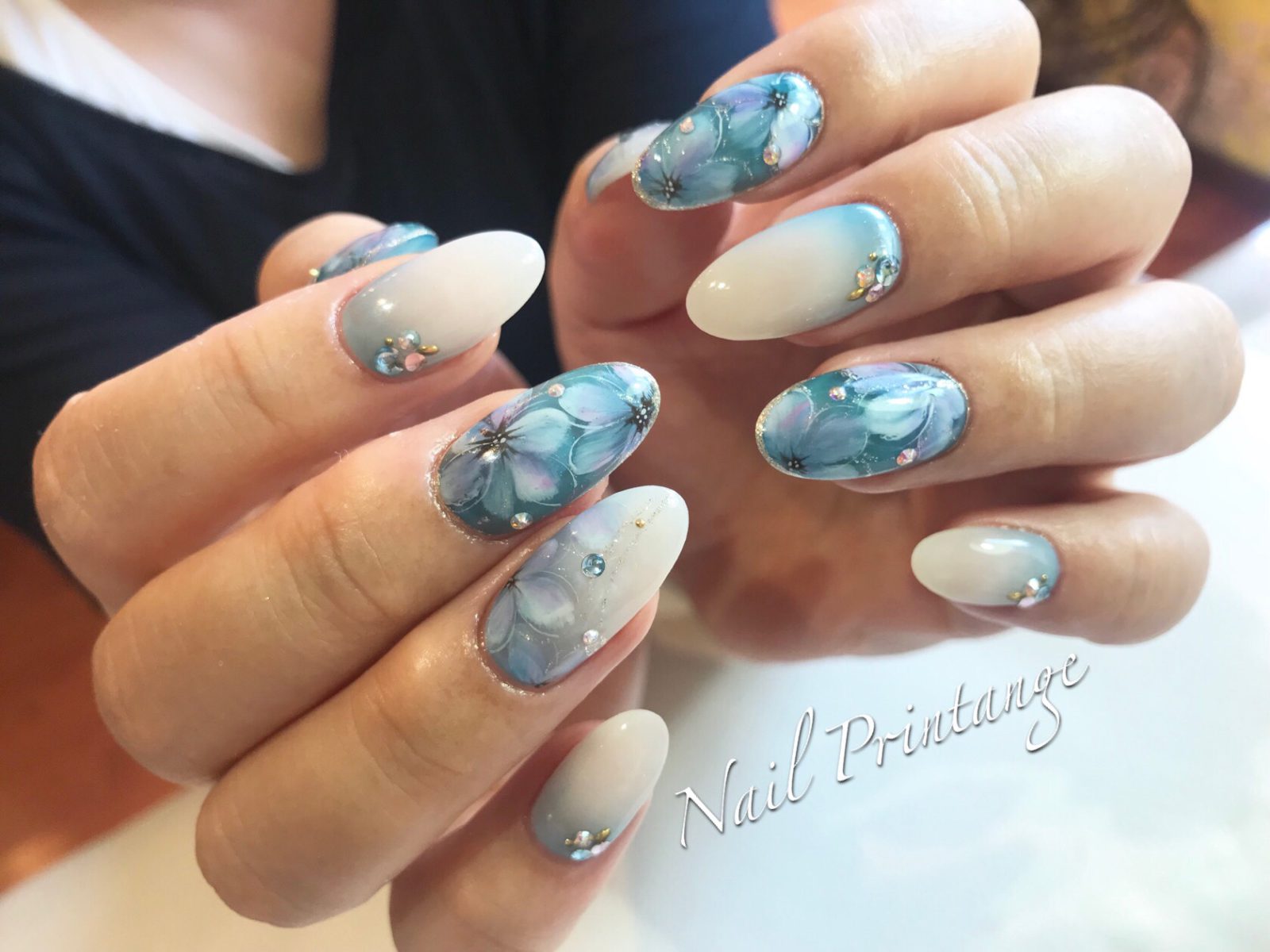 Duncan Miller社　ラージブルーオパルセントホブネイル　フリルボウル Duncan Miller社 ラージブルーオパルセントホブネイル フリルボウル